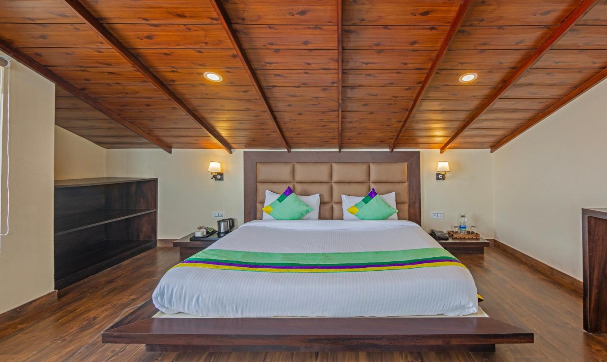 Treebo The Northern Retreat Resort With Mountain View Шимла Экстерьер фото